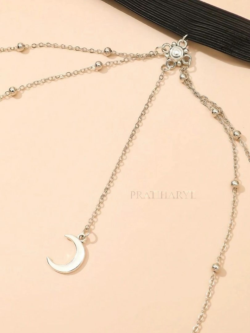 Moon Pendant Thigh Chain