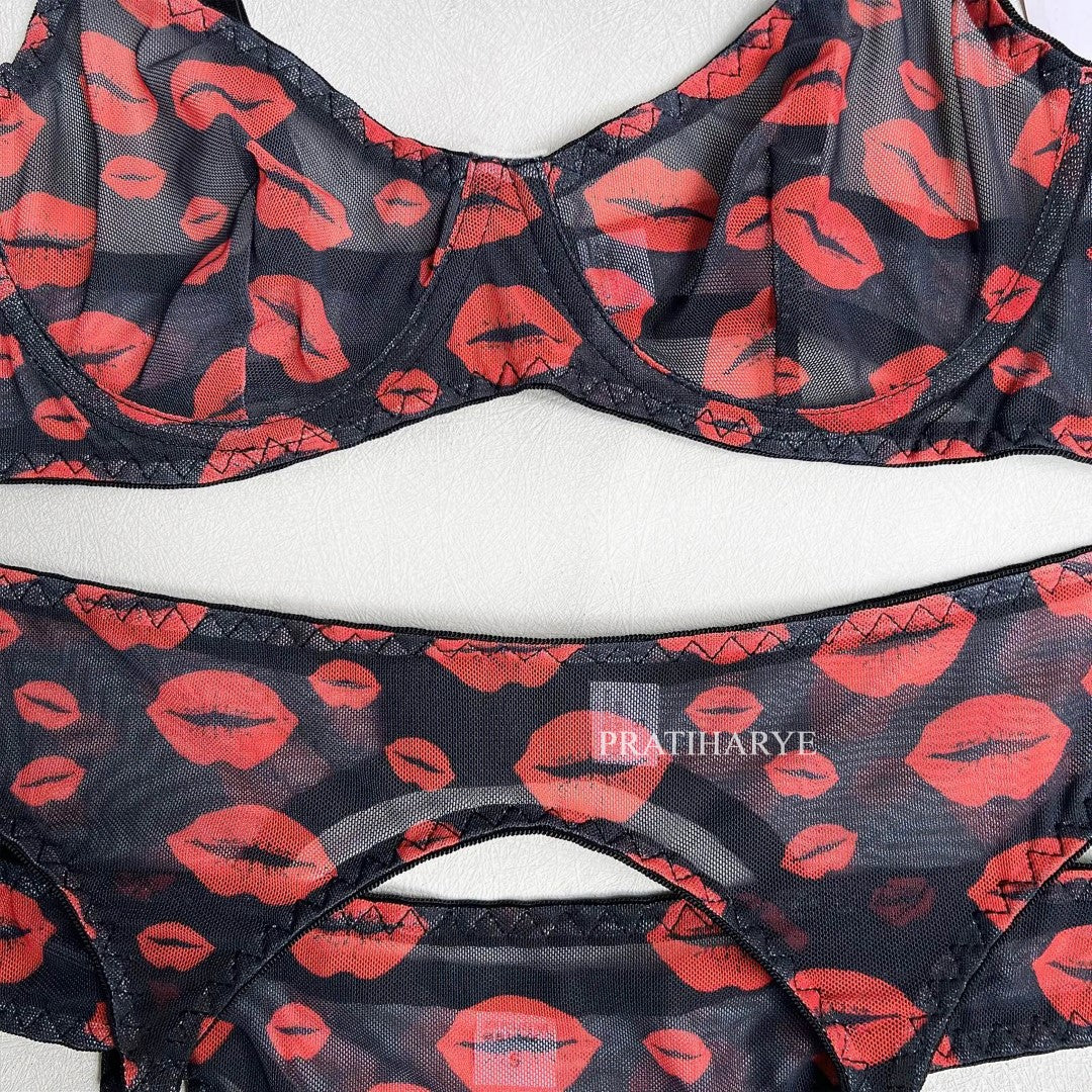7pc Kiss Printed Garter Set - Pratiharye