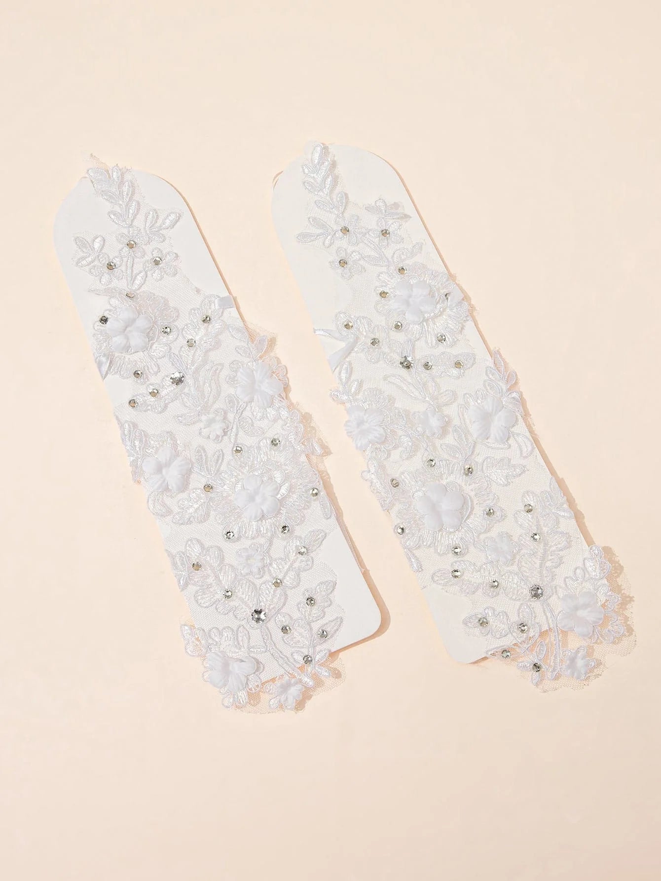 Full Embroidered Lace Blossom Gloves
