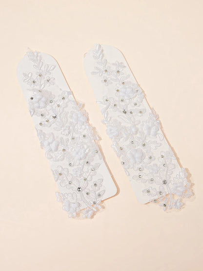 Full Embroidered Lace Blossom Gloves