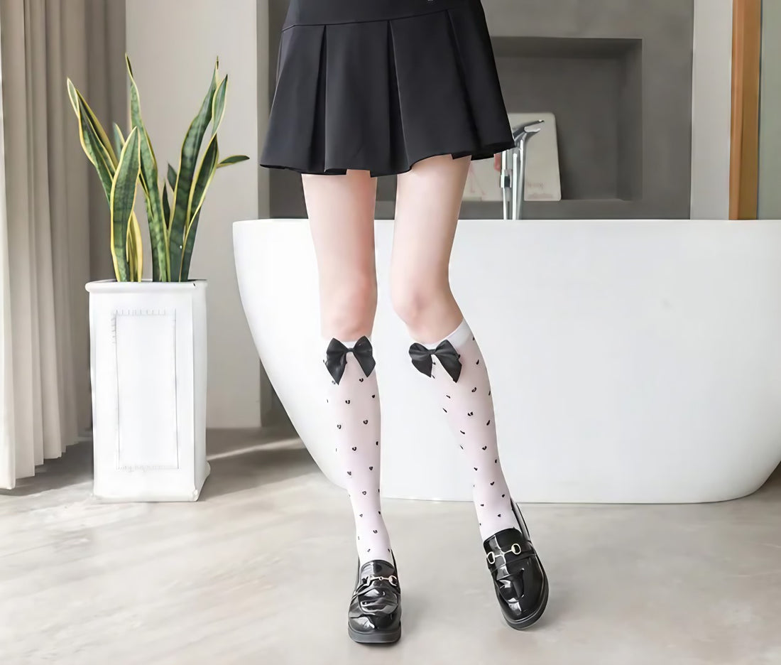 Polka Dot Bow Short Knee Stocking