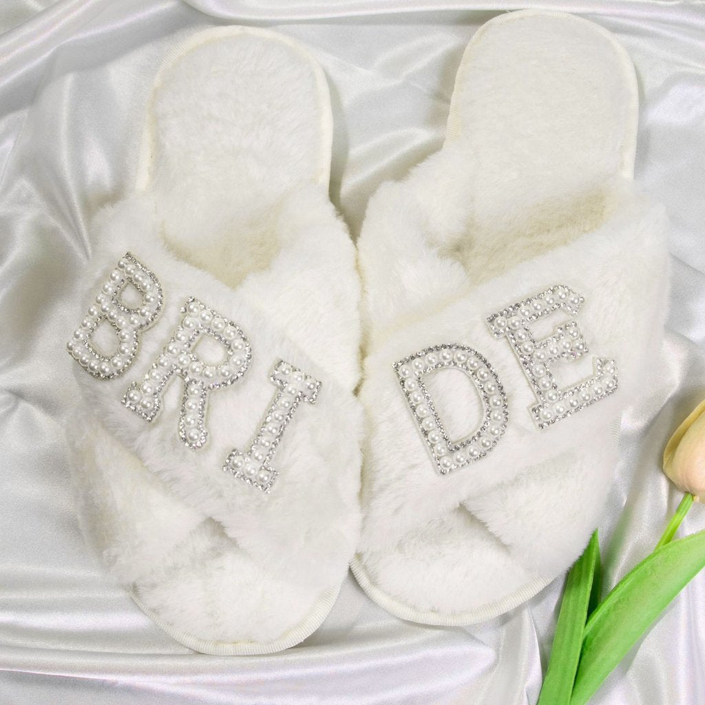 Embroidery Bride &amp; Bridesmaids Silk Satin Robe &amp; Pearl Bride Slippers